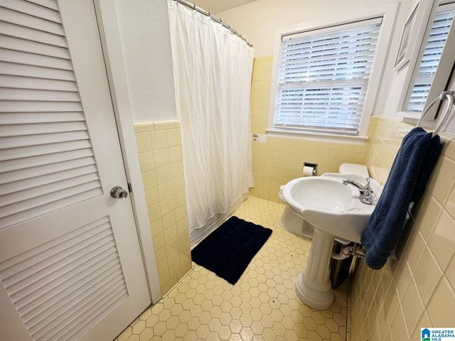 15 DAWVON TERRACE, Anniston, AL 36207
