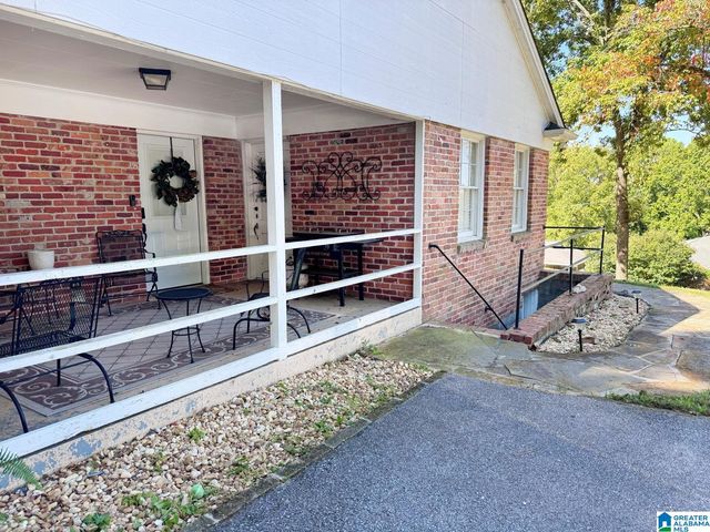 15 DAWVON TERRACE, Anniston, AL 36207