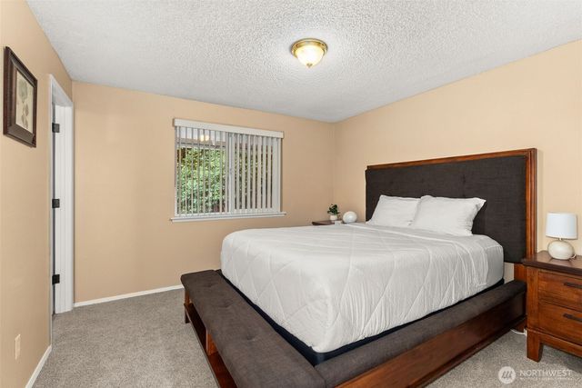 7816 6th Way SE, Lacey, WA 98503