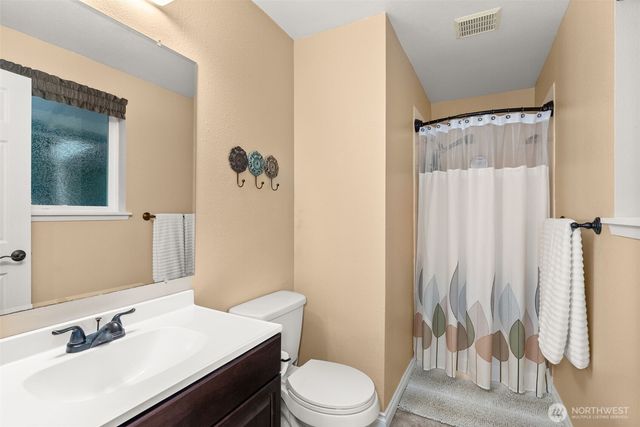 7816 6th Way SE, Lacey, WA 98503