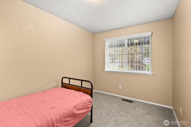 7816 6th Way SE, Lacey, WA 98503