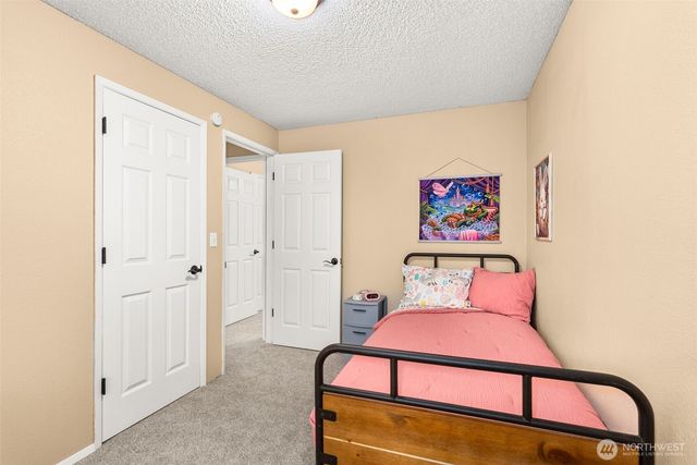 7816 6th Way SE, Lacey, WA 98503