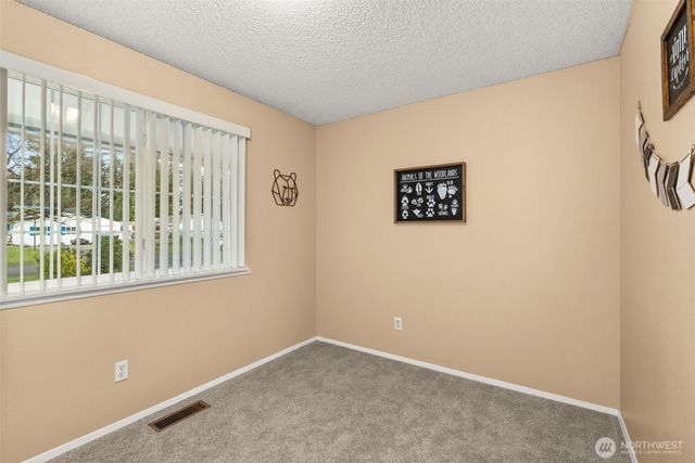 7816 6th Way SE, Lacey, WA 98503