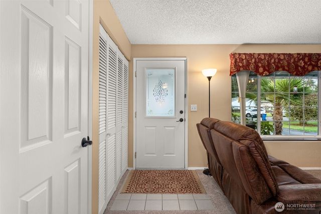 7816 6th Way SE, Lacey, WA 98503