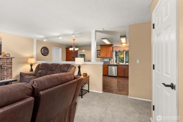 7816 6th Way SE, Lacey, WA 98503