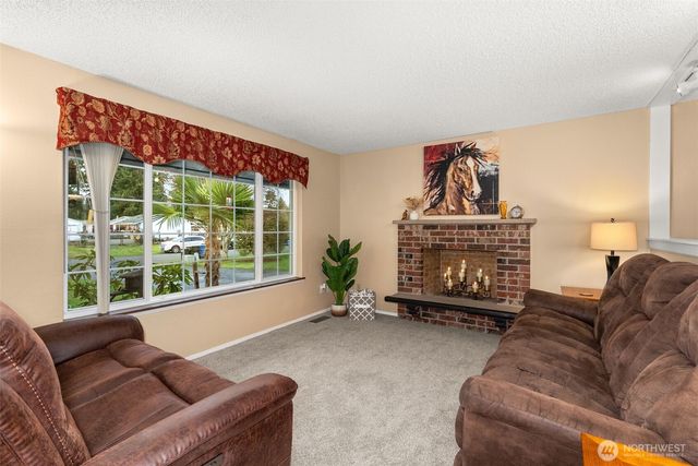 7816 6th Way SE, Lacey, WA 98503