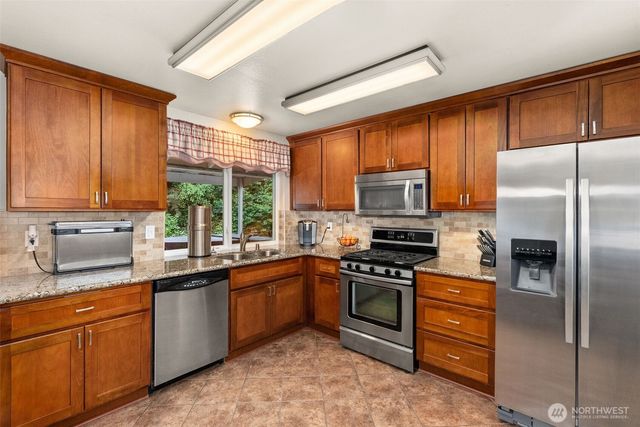 7816 6th Way SE, Lacey, WA 98503