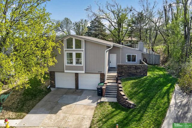 5940 S 137th Circle, Omaha, NE 68137