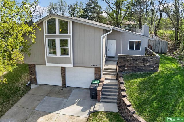 5940 S 137th Circle, Omaha, NE 68137