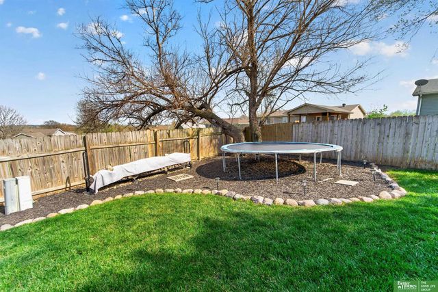 5940 S 137th Circle, Omaha, NE 68137