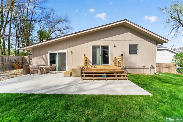 5940 S 137th Circle, Omaha, NE 68137