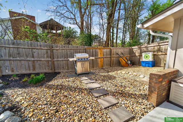 5940 S 137th Circle, Omaha, NE 68137