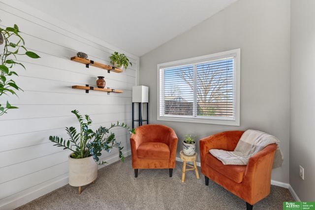 5940 S 137th Circle, Omaha, NE 68137