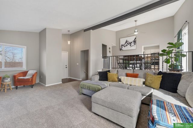 5940 S 137th Circle, Omaha, NE 68137