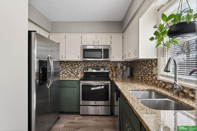 5940 S 137th Circle, Omaha, NE 68137