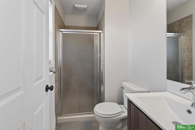 5940 S 137th Circle, Omaha, NE 68137