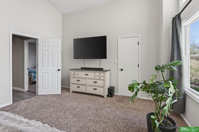 5940 S 137th Circle, Omaha, NE 68137