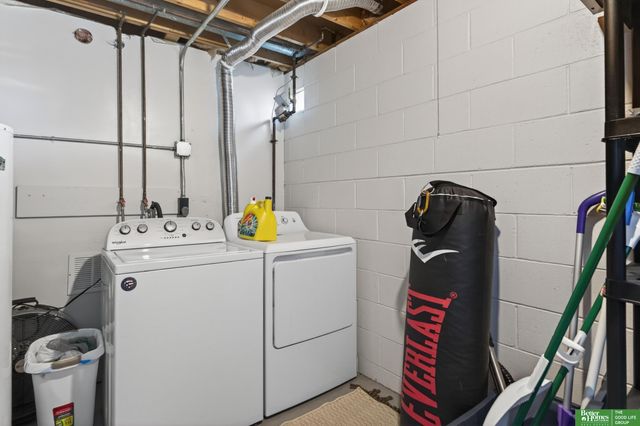 5940 S 137th Circle, Omaha, NE 68137