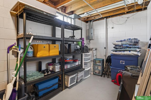 5940 S 137th Circle, Omaha, NE 68137