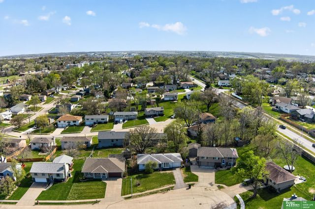 5940 S 137th Circle, Omaha, NE 68137