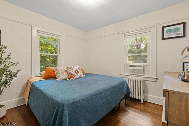 51 Ridgehurst Rd, West Orange Twp., NJ 07052