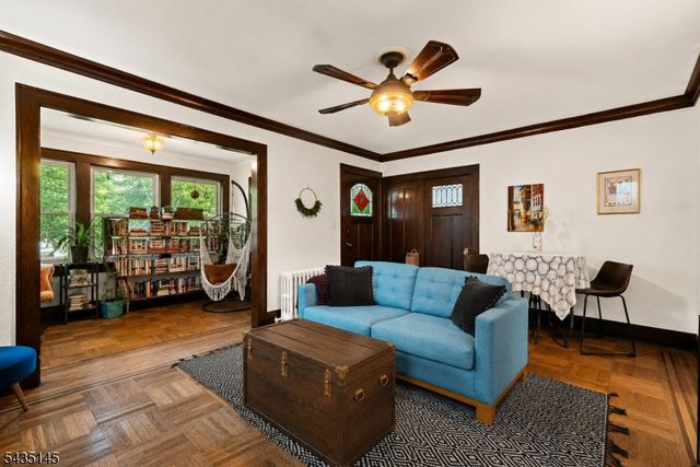51 Ridgehurst Rd, West Orange Twp., NJ 07052