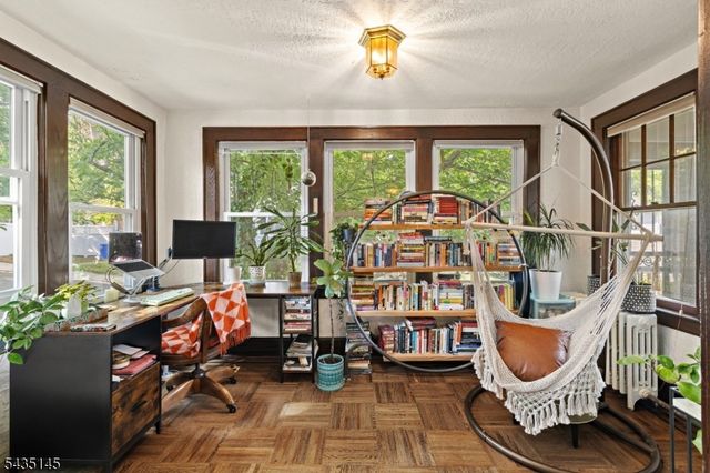 51 Ridgehurst Rd, West Orange Twp., NJ 07052