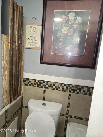 2815 Garfield Ave, Louisville, KY 40212