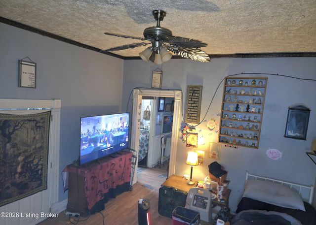 2815 Garfield Ave, Louisville, KY 40212