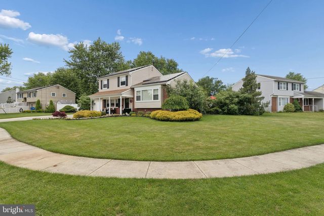 65 CALDWELL AVE, Marlton, NJ 08053