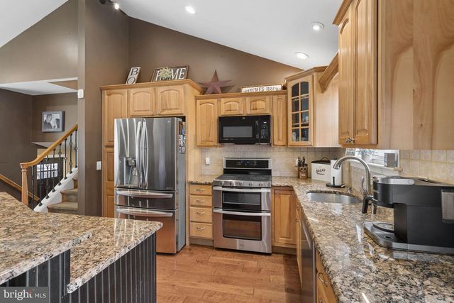 65 CALDWELL AVE, Marlton, NJ 08053