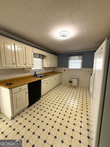 186 Lake Forest Drive, Elberton, GA 30635