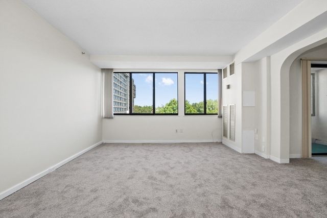 250 Hammond Pond Parkway 707S, Newton, MA 02467