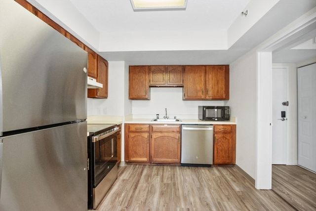 250 Hammond Pond Parkway 707S, Newton, MA 02467