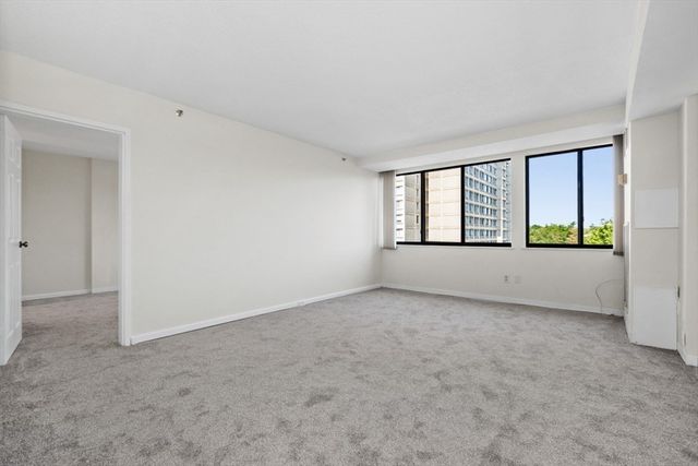 250 Hammond Pond Parkway 707S, Newton, MA 02467