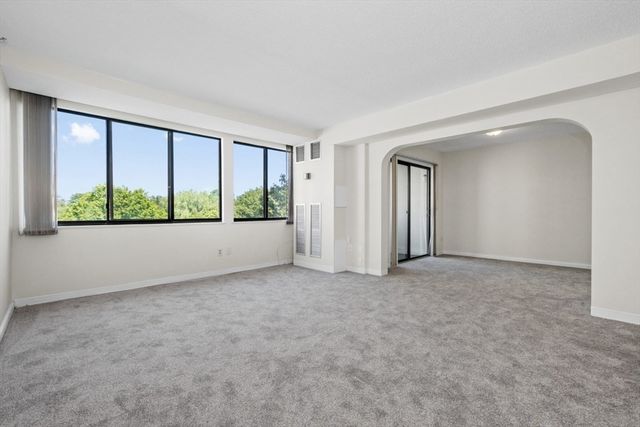 250 Hammond Pond Parkway 707S, Newton, MA 02467