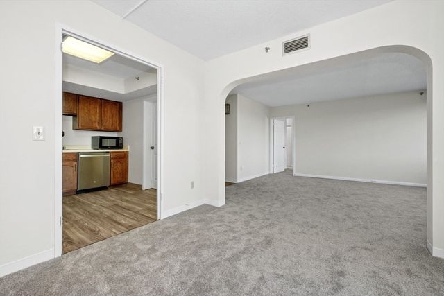 250 Hammond Pond Parkway 707S, Newton, MA 02467