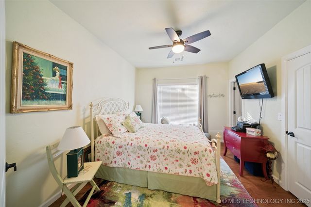 466 N Keypoint Drive, Sand Springs, OK 74063