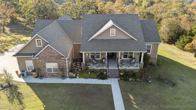 466 N Keypoint Drive, Sand Springs, OK 74063