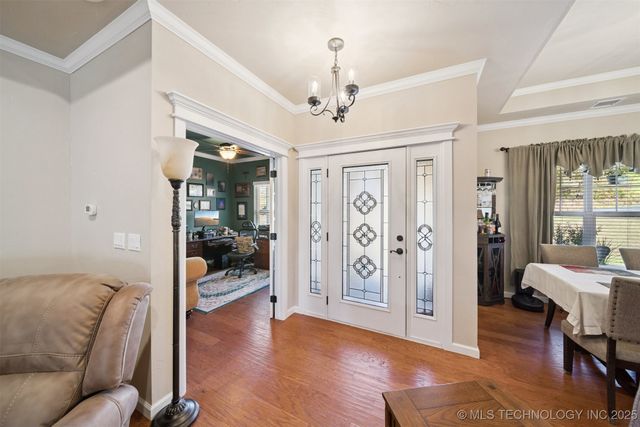 466 N Keypoint Drive, Sand Springs, OK 74063