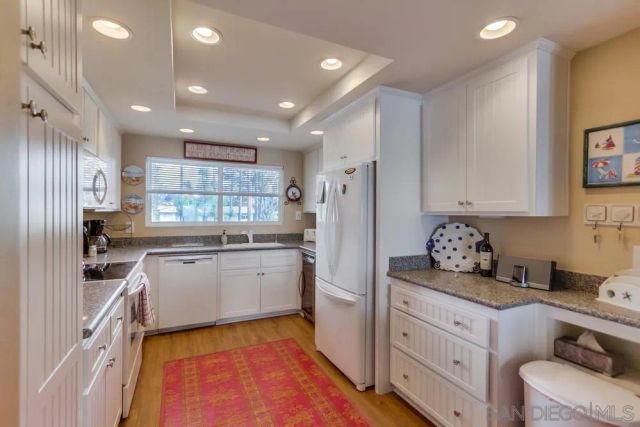 239 S Helix Ave 25, Solana Beach, CA 92075