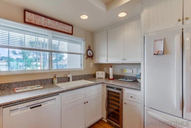 239 S Helix Ave 25, Solana Beach, CA 92075