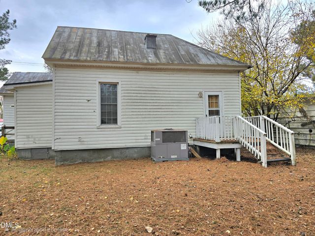 209 N Porter Street, Whitakers, NC 27891