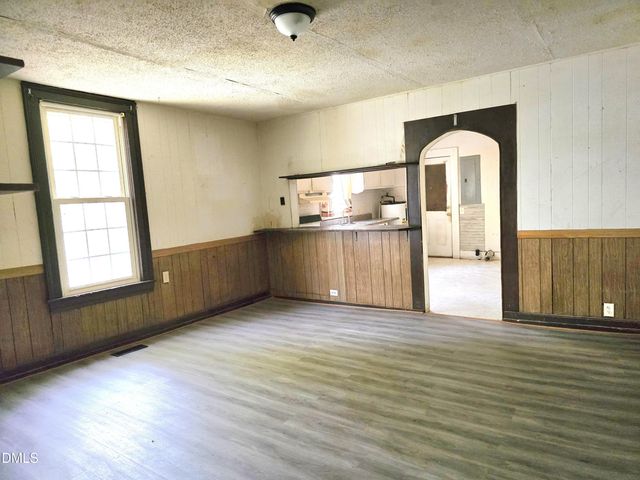 209 N Porter Street, Whitakers, NC 27891