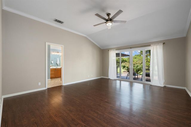 212 Bronco BLVD, Liberty Hill, TX 78642