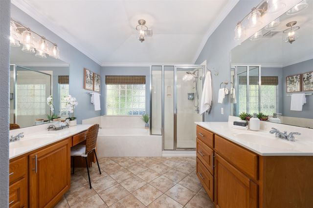 212 Bronco BLVD, Liberty Hill, TX 78642