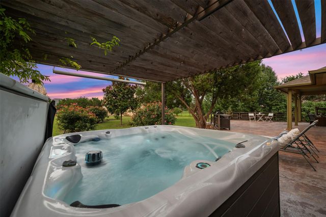 212 Bronco BLVD, Liberty Hill, TX 78642