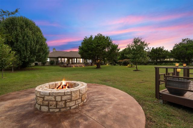 212 Bronco BLVD, Liberty Hill, TX 78642