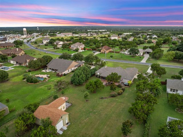 212 Bronco BLVD, Liberty Hill, TX 78642