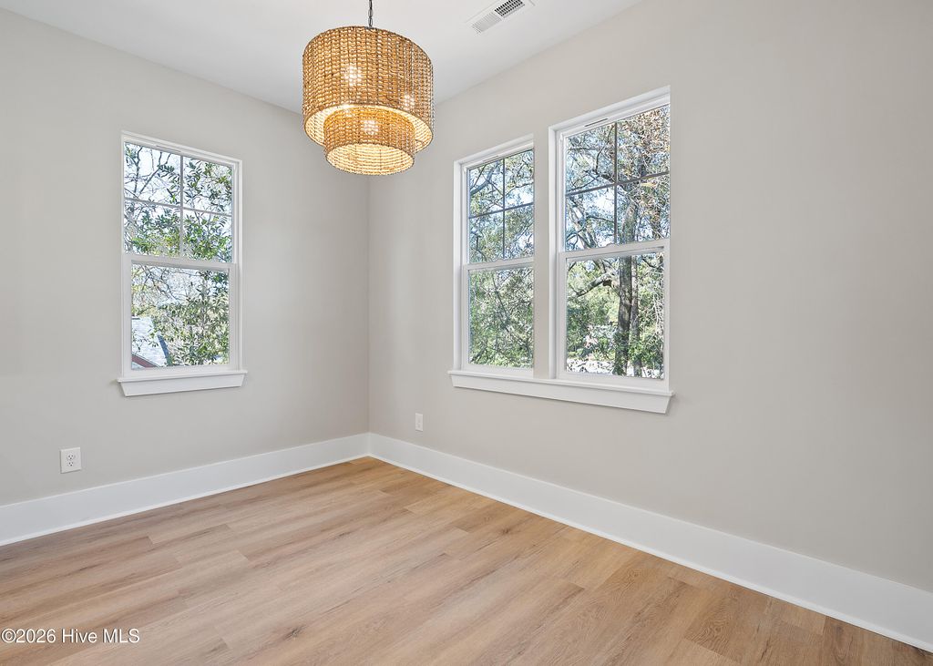 Image 24 of property listing at 4926 Oleander Drive Unit B, Wilmington, NC 28403